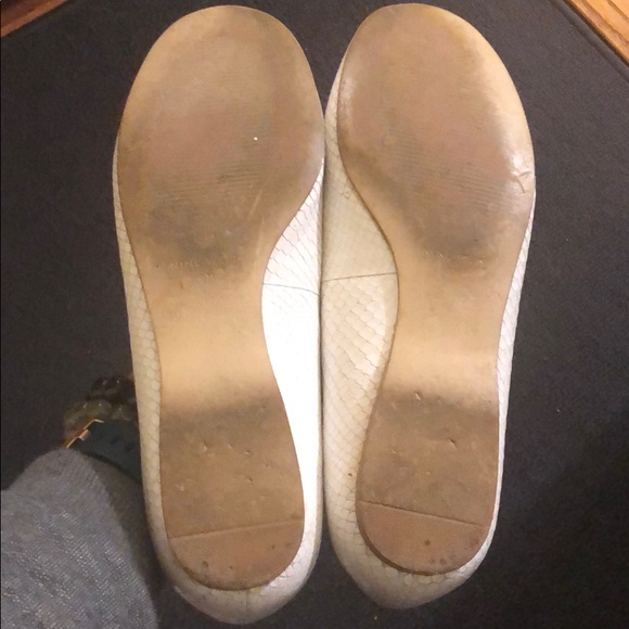 Nine West White Snakeskin Print Flats - Picture 2 of 3